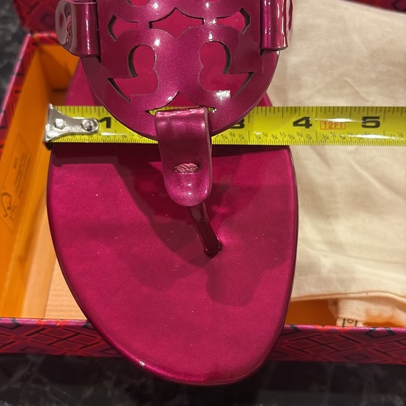 Tory Burch Miller patent soft Sandals - Picture 13 of 14
